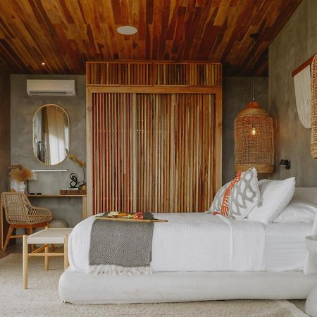 Surf Synergy All-Inclusive Surf Retreat 哈科 外观 照片