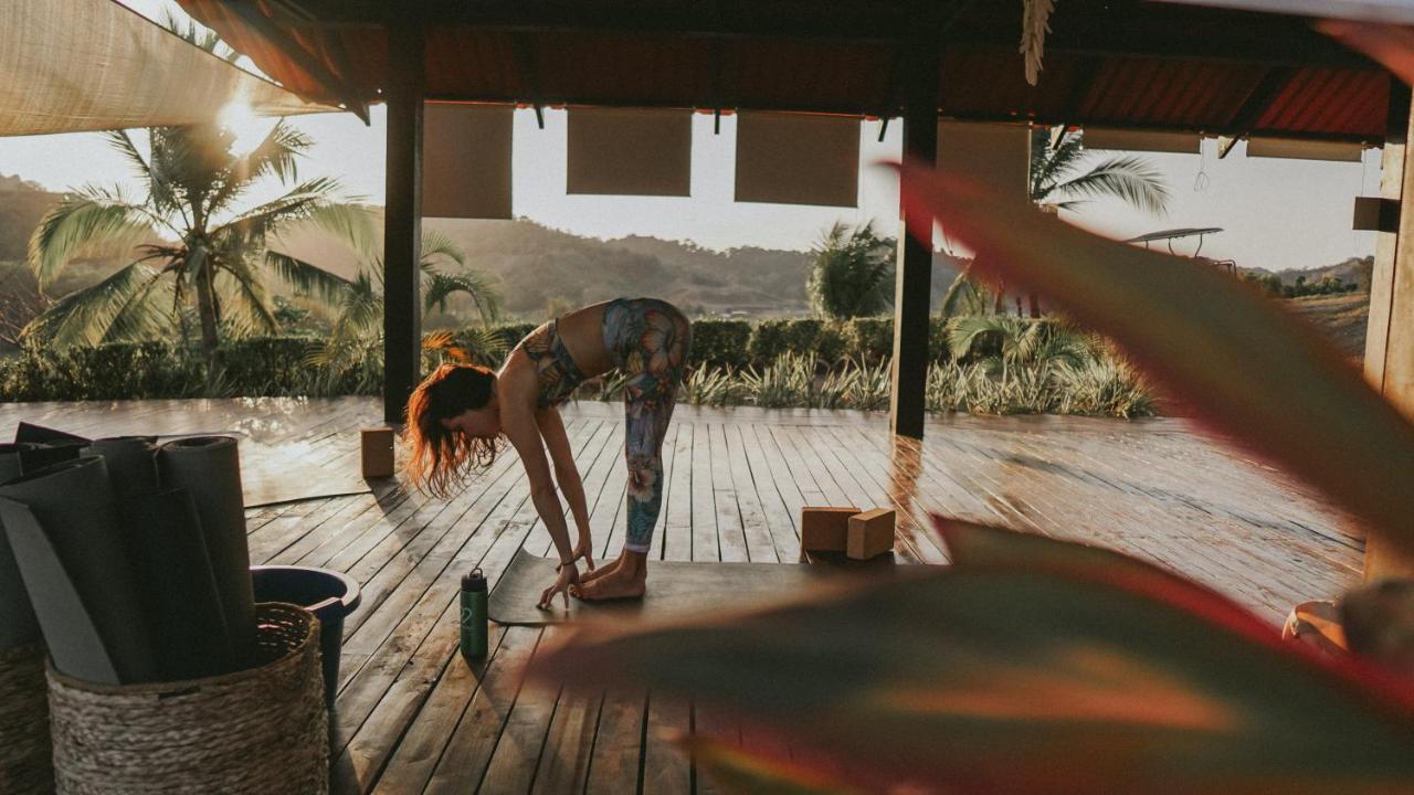 Surf Synergy All-Inclusive Surf Retreat 哈科 外观 照片