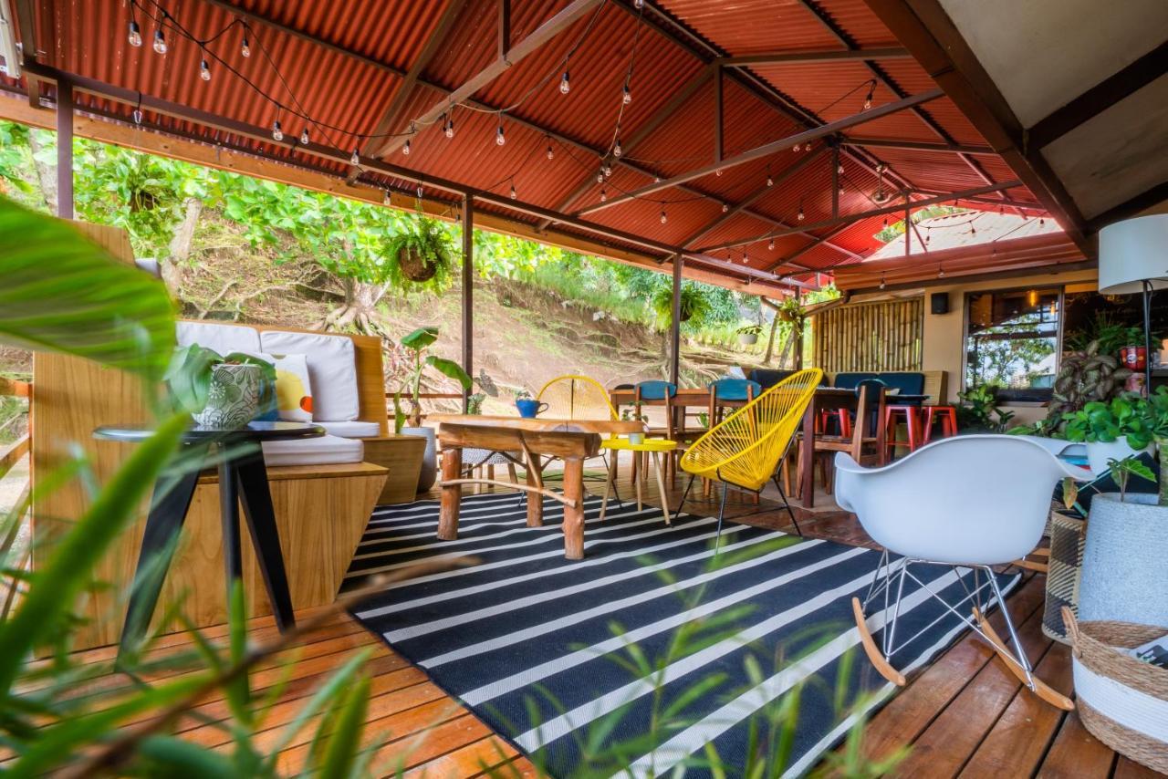 Surf Synergy All-Inclusive Surf Retreat 哈科 外观 照片