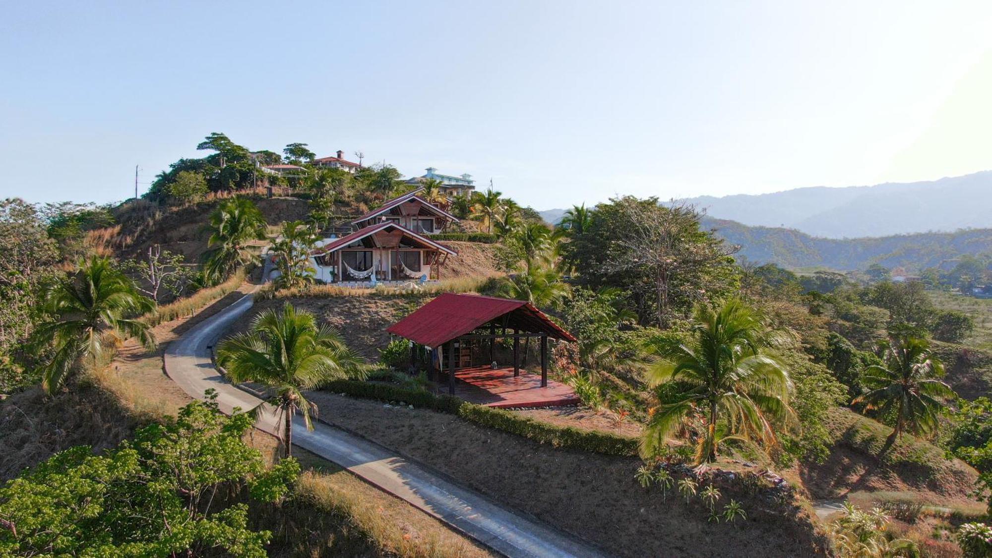 Surf Synergy All-Inclusive Surf Retreat 哈科 外观 照片