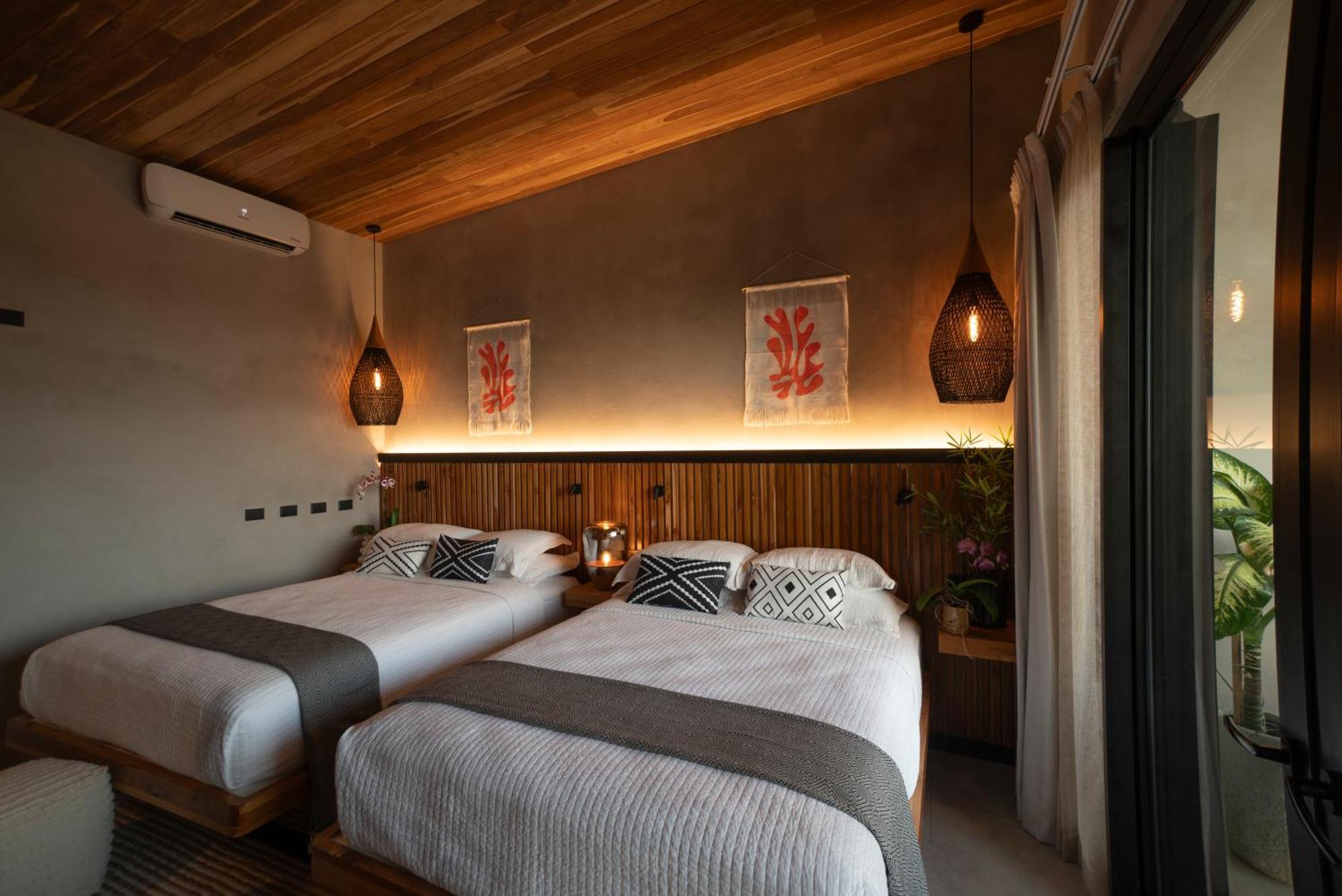 Surf Synergy All-Inclusive Surf Retreat 哈科 外观 照片