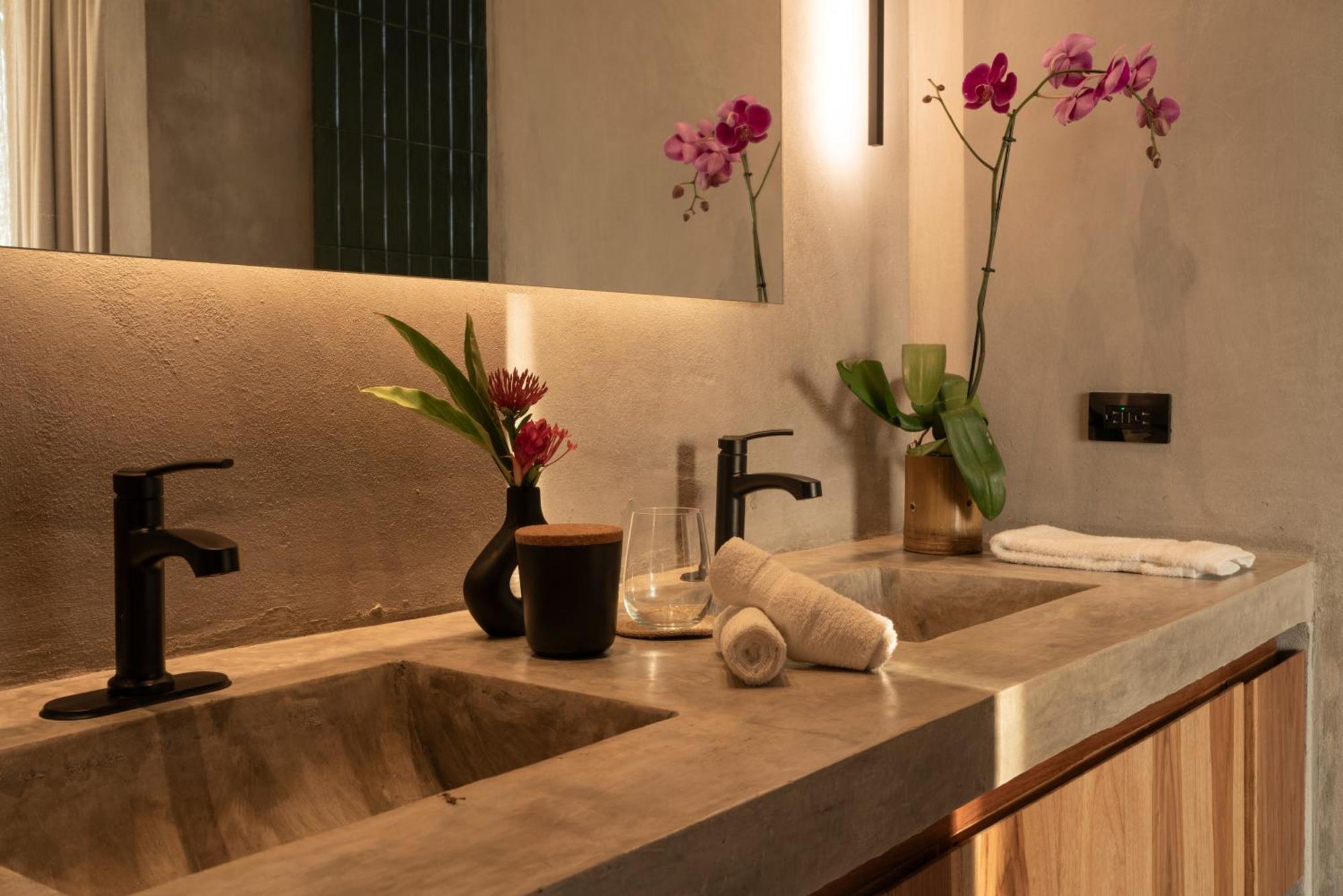Surf Synergy All-Inclusive Surf Retreat 哈科 外观 照片
